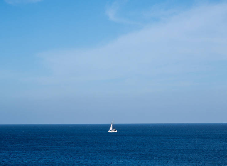 Winter Team Retreats: Work, Bond & Recharge by the Sea