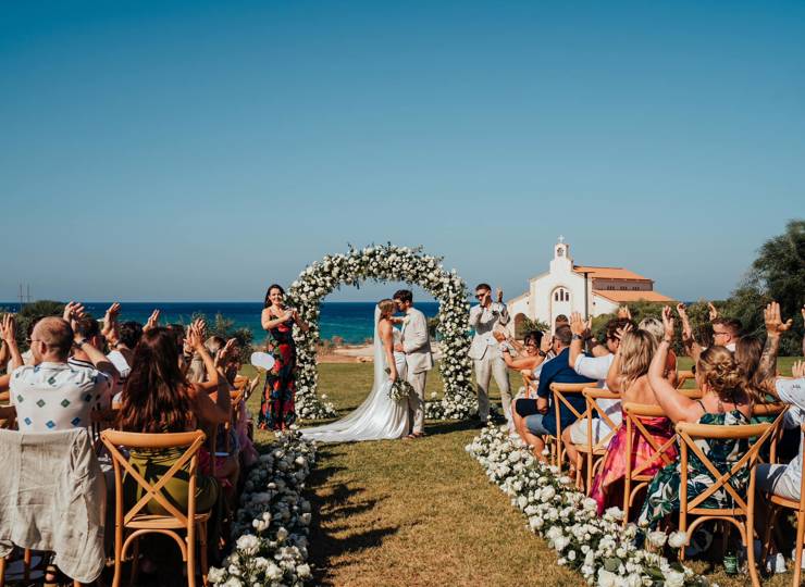 Uncontainable Natural Beauty for Your Most Special Day<span class="gold-text">Say "I Do" on the Island of Love</span>